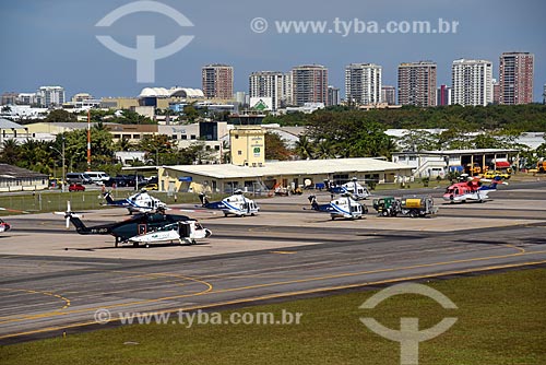  Helicópteros na pista do Aeroporto Roberto Marinho - mais conhecido como Aeroporto de Jacarepaguá  - Rio de Janeiro - Rio de Janeiro (RJ) - Brasil