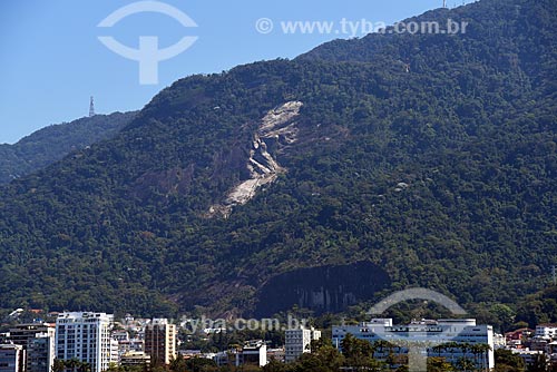  Deslizamento de terra nas encostas das montanhas do Parque Nacional da Tijuca  - Rio de Janeiro - Rio de Janeiro (RJ) - Brasil