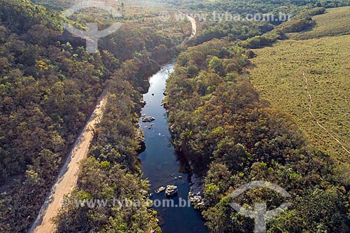  Foto feita com drone do Rio São Francisco na parte baixa da Serra da Canastra  - São Roque de Minas - Minas Gerais (MG) - Brasil