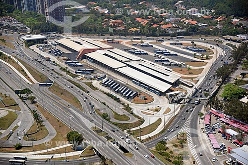  Foto aérea do Terminal Alvorada com ônibus do BRT (Bus Rapid Transit)  - Rio de Janeiro - Rio de Janeiro (RJ) - Brasil
