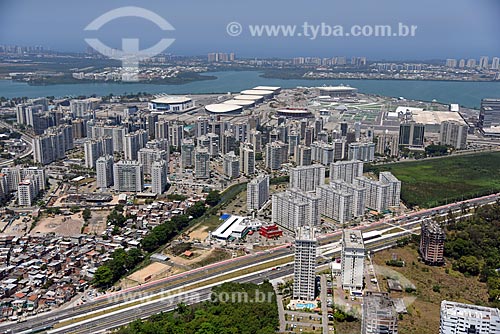  Foto aérea de prédios em Jacarepaguá com o Parque Olímpico Rio 2016 ao fundo  - Rio de Janeiro - Rio de Janeiro (RJ) - Brasil