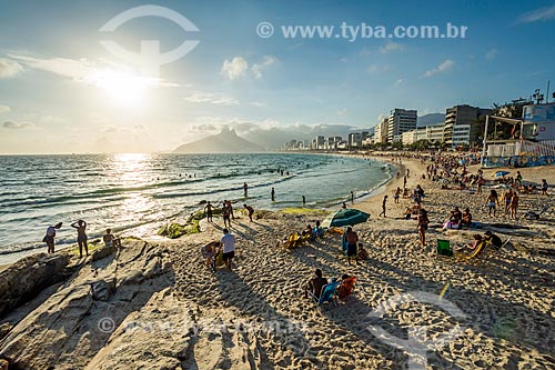  Vista do pôr do sol a partir da Praia de Ipanema  - Rio de Janeiro - Rio de Janeiro (RJ) - Brasil