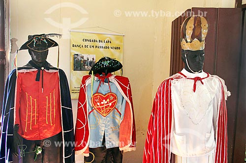  Fantasias de Congada em exibição na Sala da Congada na Casa Vermelha  - Lapa - Paraná (PR) - Brasil
