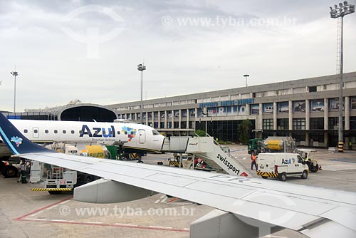  Aviões na pista do Aeroporto Santos Dumont  - Rio de Janeiro - Rio de Janeiro (RJ) - Brasil