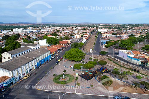  Foto feita com drone da Praça José Geraldo da Cruz com a Avenida Carlos Cruz no fundo  - Juazeiro do Norte - Ceará (CE) - Brasil