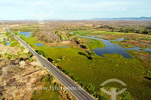  Foto feita com drone da Rodovia Governador Antônio Mariz (BR-230) - trecho da Rodovia Transamazônica  - Sousa - Paraíba (PB) - Brasil