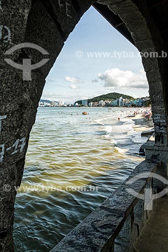  Vista da orla de Itapema a partir da Ponte dos Suspiros na Praia Central  - Itapema - Santa Catarina (SC) - Brasil