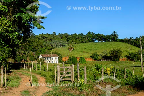  Fazenda na zona rural da cidade de Guarani  - Guarani - Minas Gerais (MG) - Brasil