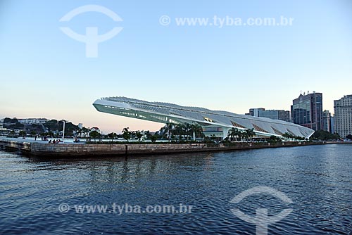  Vista do Museu do Amanhã durante o Rio Boulevard Tour - passeio turístico de barco na Baía de Guanabara  - Rio de Janeiro - Rio de Janeiro (RJ) - Brasil