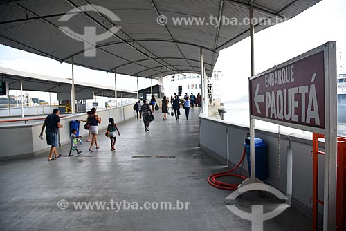  Embarque de passageiros na barca que faz a travessia entre Rio de Janeiro e a Ilha de Paquetá  - Rio de Janeiro - Rio de Janeiro (RJ) - Brasil