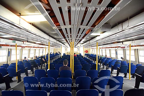  Interior de barca que faz a travessia entre Rio de Janeiro e a Ilha de Paquetá  - Rio de Janeiro - Rio de Janeiro (RJ) - Brasil