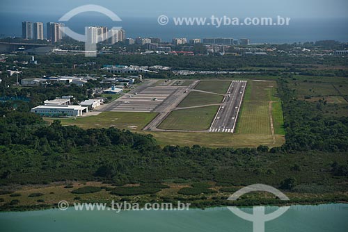  Foto aérea do Aeroporto Roberto Marinho - mais conhecido como Aeroporto de Jacarepaguá  - Rio de Janeiro - Rio de Janeiro (RJ) - Brasil