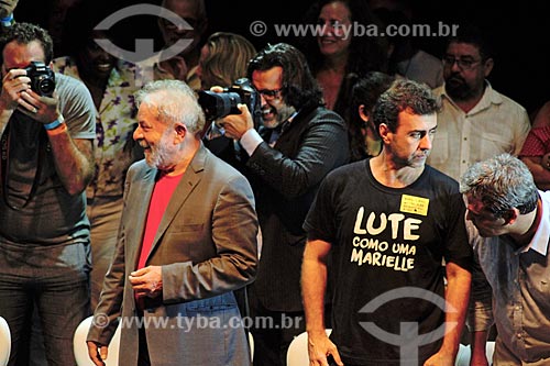  Ex-presidente Luiz Inácio Lula da Silva e Marcelo Freixo durante ato em defesa da democracia no Circo Voador  - Rio de Janeiro - Rio de Janeiro (RJ) - Brasil