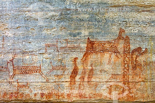  Detalhe de pintura rupestre - figuras de animais - no Sítio Arqueológico Toca Pinga do Boi no Parque Nacional Serra da Capivara  - São Raimundo Nonato - Piauí (PI) - Brasil
