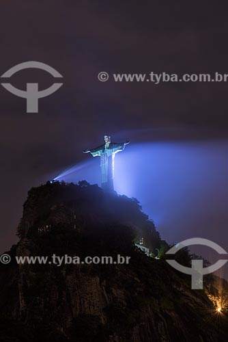  Monumento Cristo Redentor (1931) com iluminação especial - colorida  - Rio de Janeiro - Rio de Janeiro (RJ) - Brasil