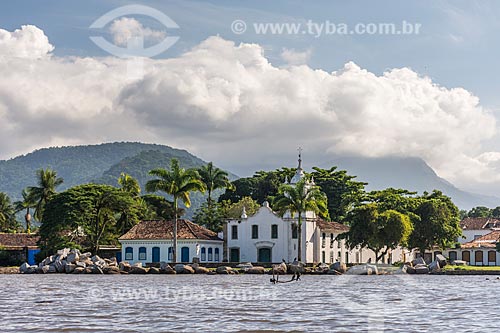  Vista geral da Baía de Paraty com a Igreja de Nossa Senhora das Dores (1820) ao fundo  - Paraty - Rio de Janeiro (RJ) - Brasil