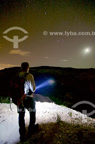  Feixe de luz no complexo da Pedra Furada no Parque Nacional Serra da Capivara  - Coronel José Dias - Piauí (PI) - Brasil