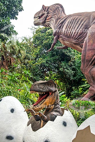  Detalhe de dinossauros animatrônico - Tiranossauro Rex - no parque temático Vale dos Dinossauros  - Foz do Iguaçu - Paraná (PR) - Brasil