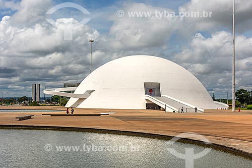  Fachada do Museu Nacional Honestino Guimarães (2006) - parte do Complexo Cultural da República João Herculino  - Brasília - Distrito Federal (DF) - Brasil