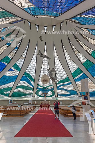  Interior da Catedral Metropolitana de Nossa Senhora Aparecida (1958) - também conhecida como Catedral de Brasília  - Brasília - Distrito Federal (DF) - Brasil
