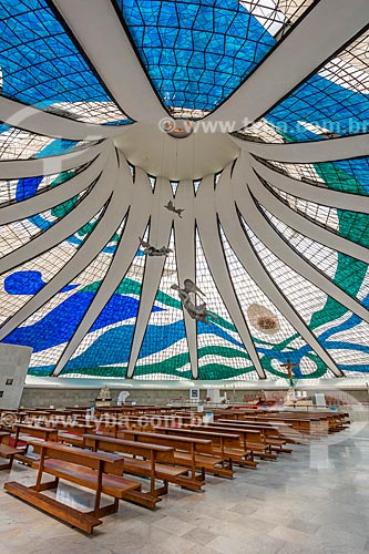  Interior da Catedral Metropolitana de Nossa Senhora Aparecida (1958) - também conhecida como Catedral de Brasília  - Brasília - Distrito Federal (DF) - Brasil