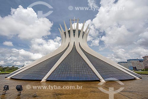  Fachada da Catedral Metropolitana de Nossa Senhora Aparecida (1958) - também conhecida como Catedral de Brasília  - Brasília - Distrito Federal (DF) - Brasil