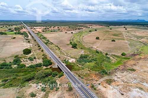  Foto feita com drone de trecho da Rodovia BR-428  - Cabrobó - Pernambuco (PE) - Brasil