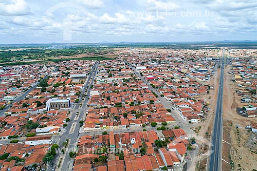  Foto feita com drone de trecho urbano da Rodovia BR-428  - Cabrobó - Pernambuco (PE) - Brasil