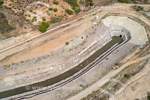  Foto feita com drone da entrada do Túnel Engenheiro Giancarlo de Lins Cavalcanti no Projeto de Integração do Rio São Francisco com as bacias hidrográficas do Nordeste Setentrional  - Sertânia - Pernambuco (PE) - Brasil