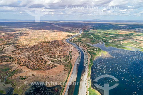  Foto feita com drone do canal próximo à EBV 1 do Projeto de Integração do Rio São Francisco com as bacias hidrográficas do Nordeste Setentrional - eixo leste  - Floresta - Pernambuco (PE) - Brasil