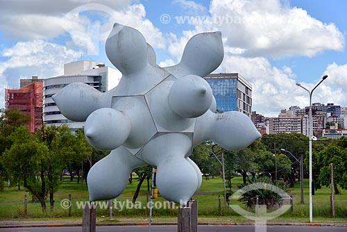 Detalhe da escultura Supercuia (2004) de Saint Clair Cemin  - Porto Alegre - Rio Grande do Sul (RS) - Brasil