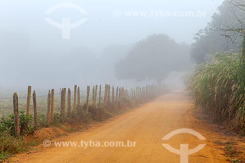  Crepúsculo de inverno na zona rural da cidade de Guarani  - Guarani - Minas Gerais (MG) - Brasil