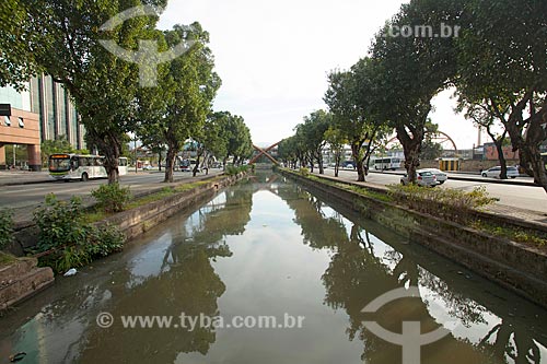  Canal do Mangue em meio às pistas da Avenida Presidente Vargas  - Rio de Janeiro - Rio de Janeiro (RJ) - Brasil