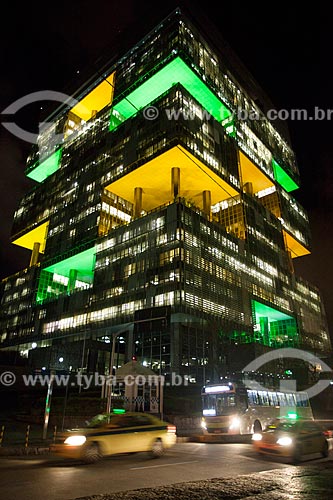  Vista do edifício Sede da Petrobras à noite  - Rio de Janeiro - Rio de Janeiro (RJ) - Brasil