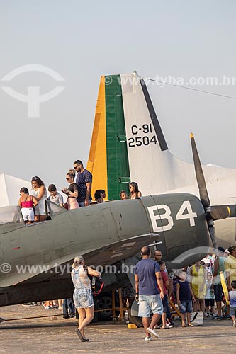  Avião Republic P-47D Thumderbolt da Força Aérea Brasileira em exibição na Base Aérea dos Afonsos durante a comemoração dos 145 anos do nascimento de Santos Dumont  - Rio de Janeiro - Rio de Janeiro (RJ) - Brasil