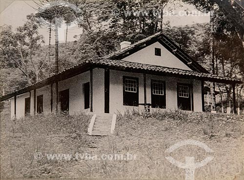  Fotografia da casa onde nasceu e onde viveu até os 2 anos de idade Alberto Santos Dumont no distrito de João Ayres, município de Barbacena (MG) - reprodução do acervo do Museu Aeroespacial  - Rio de Janeiro - Rio de Janeiro (RJ) - Brasil