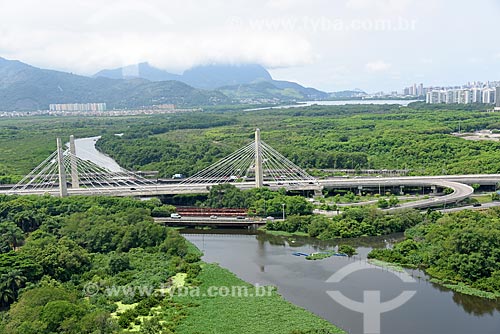  Foto aérea da Ponte Cardeal Dom Eugênio de Araújo Sales (2013)  - Rio de Janeiro - Rio de Janeiro (RJ) - Brasil