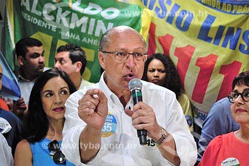  Geraldo Alckmin - candidato à presidência pelo Partido da Social Democracia Brasileira (PSDB) - e Lu Alckmin no Grande Mercado de Madureira (1959) - mais conhecido como Mercadão de Madureira  - Rio de Janeiro - Rio de Janeiro (RJ) - Brasil