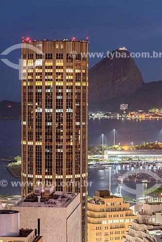  Vista de Edifício Santos Dumont (1975) com o Pão de Açúcar ao fundo  - Rio de Janeiro - Rio de Janeiro (RJ) - Brasil