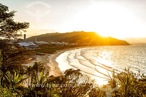  Vista do pôr do sol a partir da Praia da Lagoinha  - Florianópolis - Santa Catarina (SC) - Brasil