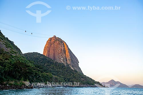  Vista da orla da Praia Vermelha com o Pão de Açúcar  - Rio de Janeiro - Rio de Janeiro (RJ) - Brasil