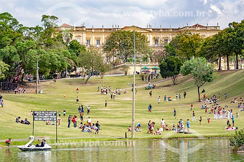  Vista do lago do Parque da Quinta da Boa Vista com o Museu Nacional - antigo Paço de São Cristóvão - ao fundo  - Rio de Janeiro - Rio de Janeiro (RJ) - Brasil
