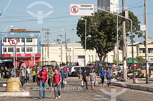  Pedestres na Rua Vinte e Quatro de Maio  - Fortaleza - Ceará (CE) - Brasil