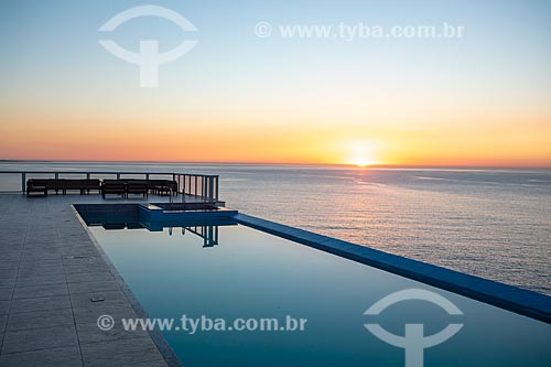  Vista do pôr do sol a partir da piscina do Hotel Casa e Mar  - Maricá - Rio de Janeiro (RJ) - Brasil