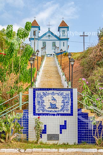  Vista da escadaria da Igreja de Nossa Senhora da Piedade (1857)  - Leopoldina - Minas Gerais (MG) - Brasil