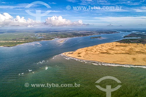  Foto feita com drone da foz do Rio São Francisco no Pontal do Peba com trecho da APA de Piaçabuçu à direita - divisa entre Sergipe e Alagoas  - Brejo Grande - Sergipe (SE) - Brasil