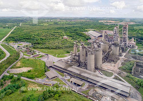  Foto feita com drone de fábrica de cimento da Votorantim S.A.  - Laranjeiras - Sergipe (SE) - Brasil