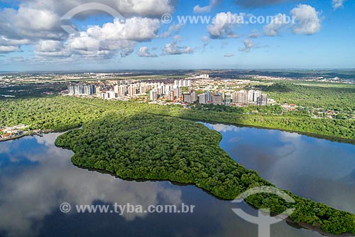  Foto feita com drone do bairro Farolândia com Rio Poxim  - Aracaju - Sergipe (SE) - Brasil