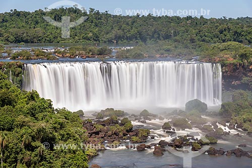  Vista das Cataratas do Iguaçu no Parque Nacional do Iguaçu  - Foz do Iguaçu - Paraná (PR) - Brasil