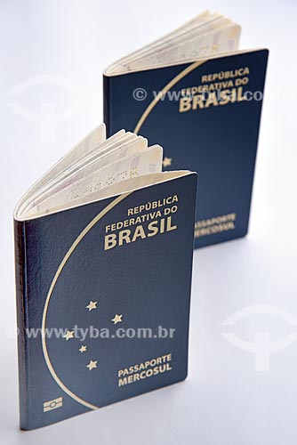  Detalhe de passaportes  - Rio de Janeiro - Rio de Janeiro (RJ) - Brasil